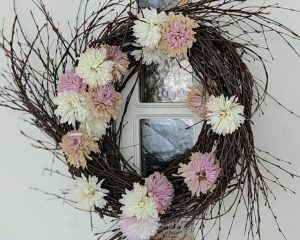 Vårkrans ferdig faula by Torbjørg